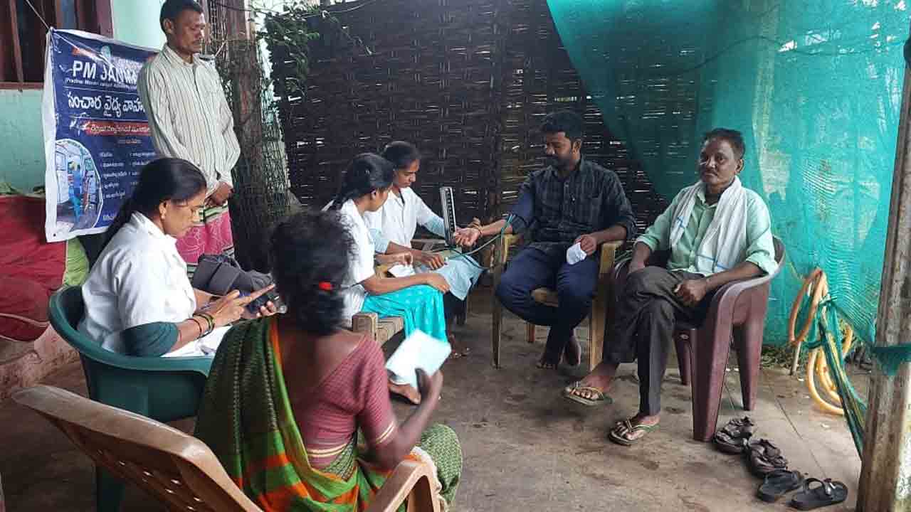 Narnoor | సీజనల్ వ్యాధులపై అప్రమత్తంగా ఉండాలి : మడవి జంగుబాయి