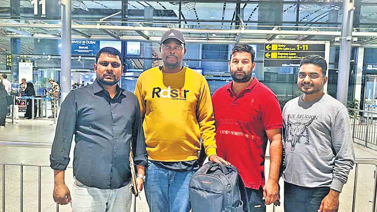 డ్రగ్స్‌ సరఫరా చేస్తున్న నైజీరియన్‌ డిపోర్టేషన్‌