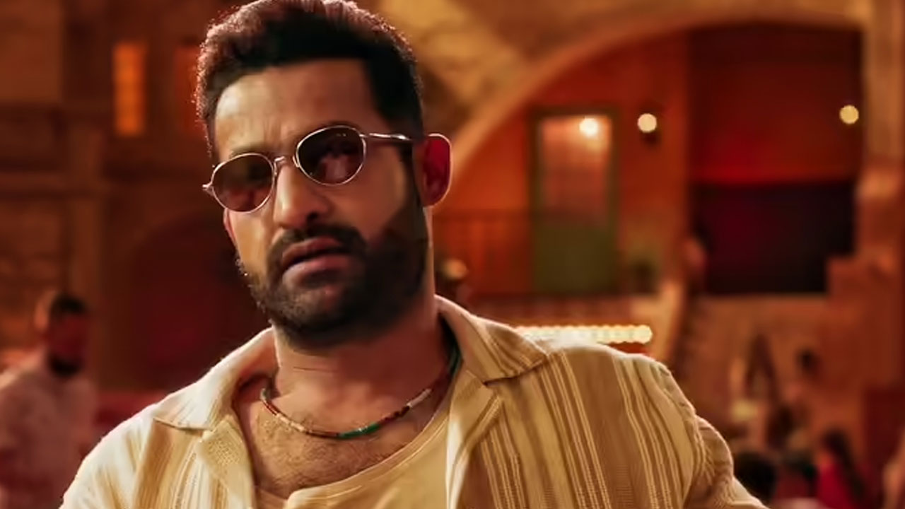 NTR | ‘వార్ 2’ ఫ్లాప్‌తో ఎన్టీఆర్ హిందీ కెరీర్ ముగిసింది?.. కమల్ ఆర్ ఖాన్ షాకింగ్ కామెంట్స్!