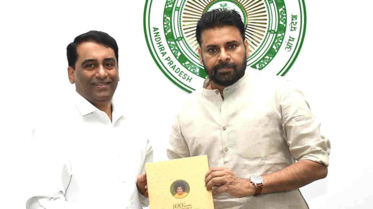 పుట్టపర్తి రోడ్ల అభివృద్ధికి 30 కోట్లు మంజూరు: పవన్ కల్యాణ్