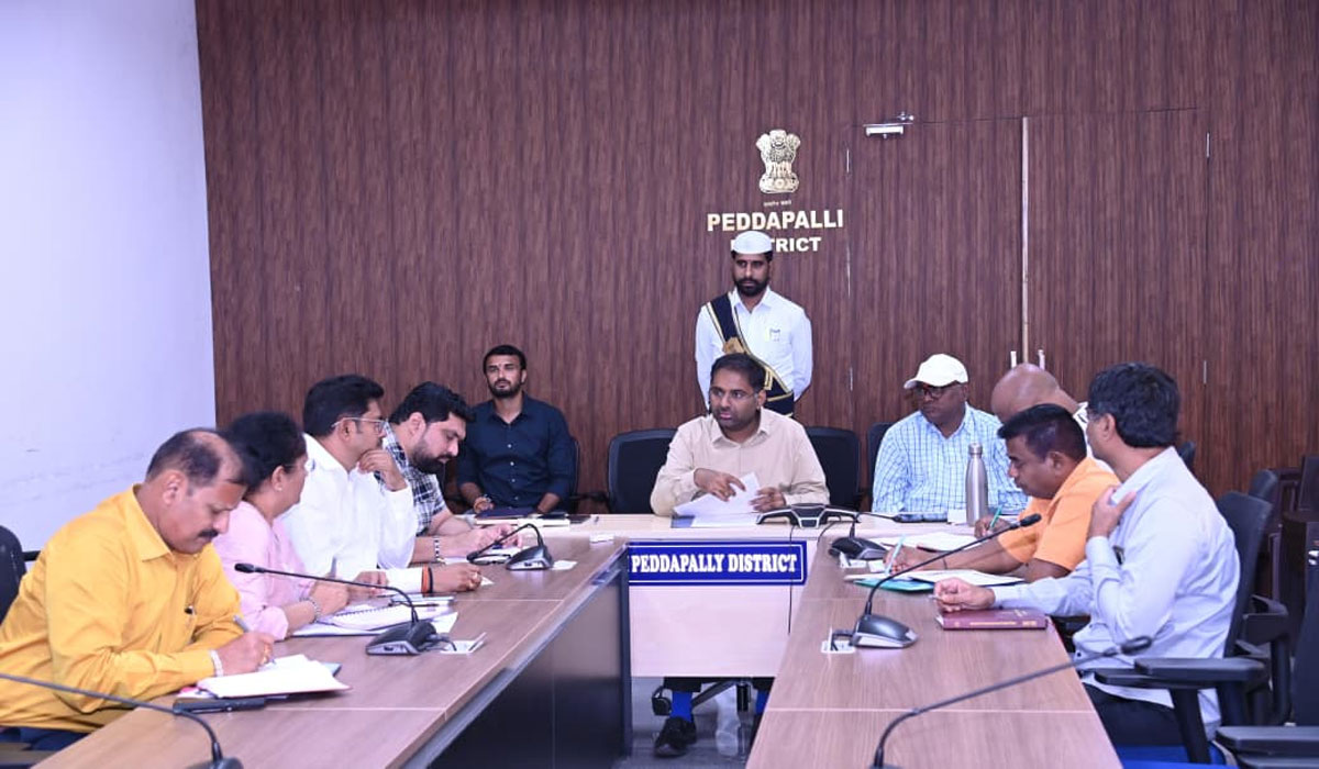 paddy purchase | ధాన్యం కొనుగోలుకు సిద్ధం కావాలి.. 24 గంటల్లోగా ధాన్యం తరలించాలని పెద్దపల్లి కలెక్టర్ కోయ శ్రీహర్ష ఆదేశం