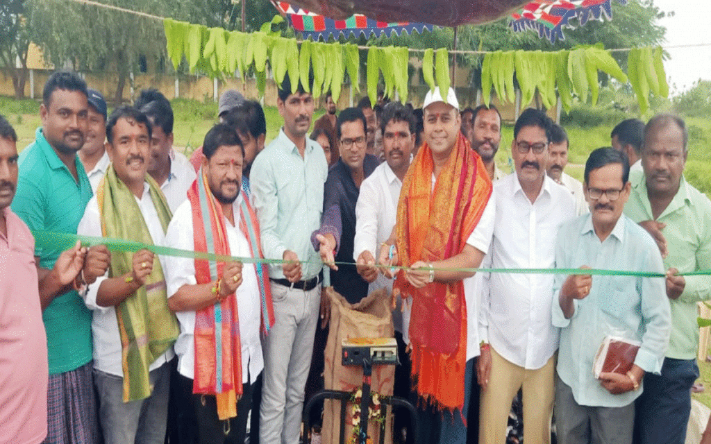 Penpahad : 'ధాన్యం కొనుగోలు కేంద్రాలను సద్వినియోగం చేసుకోవాలి'