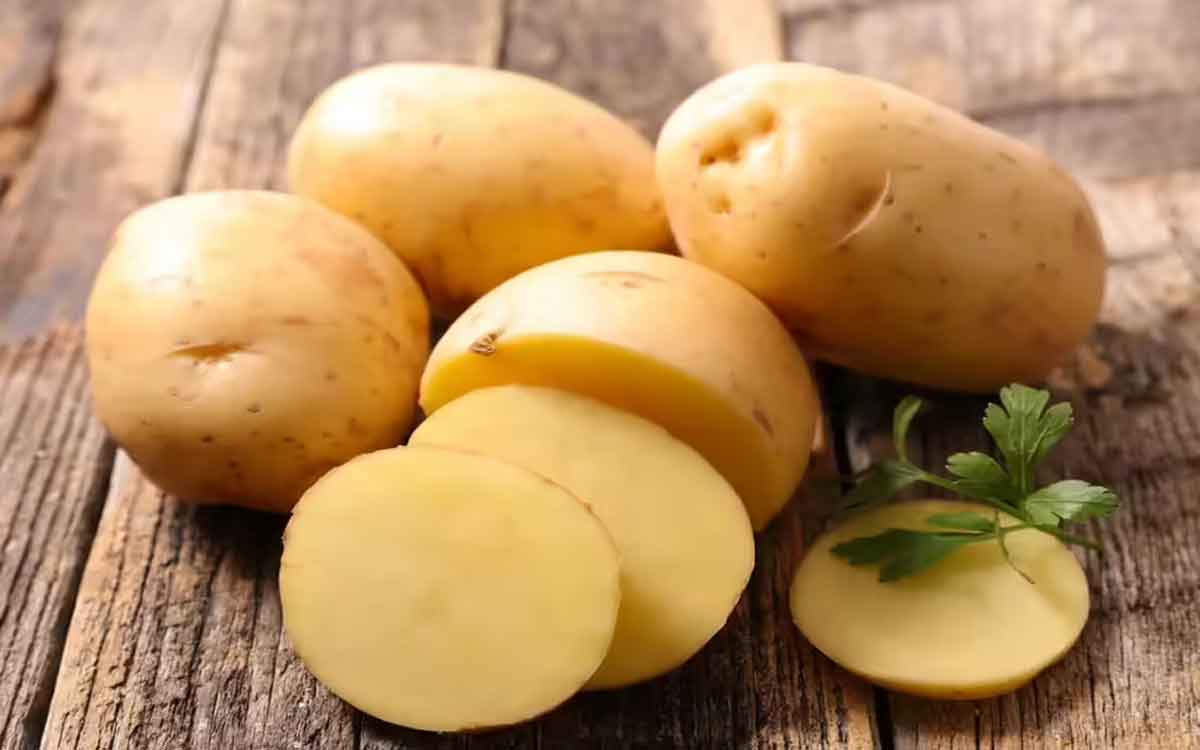 Potatoes | ఆలుగ‌డ్డ‌ల‌ను తింటే అస‌లు మ‌న‌కు ఎలాంటి లాభాలు క‌లుగుతాయి..? వీటిని ఎవ‌రు తిన‌కూడ‌దు..?