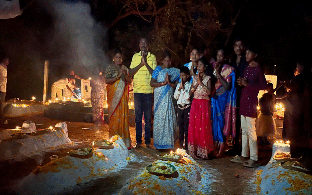 Ramavaram : సమాధుల వద్ద దీపావళి వేడుకలు