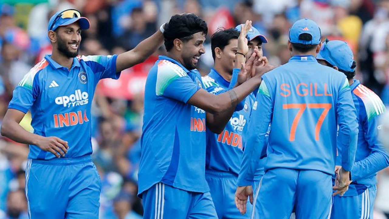AUSvIND: ఆస్ట్రేలియా 236 ఆలౌట్.. 4 వికెట్లు తీసిన హర్షిత్ రాణా