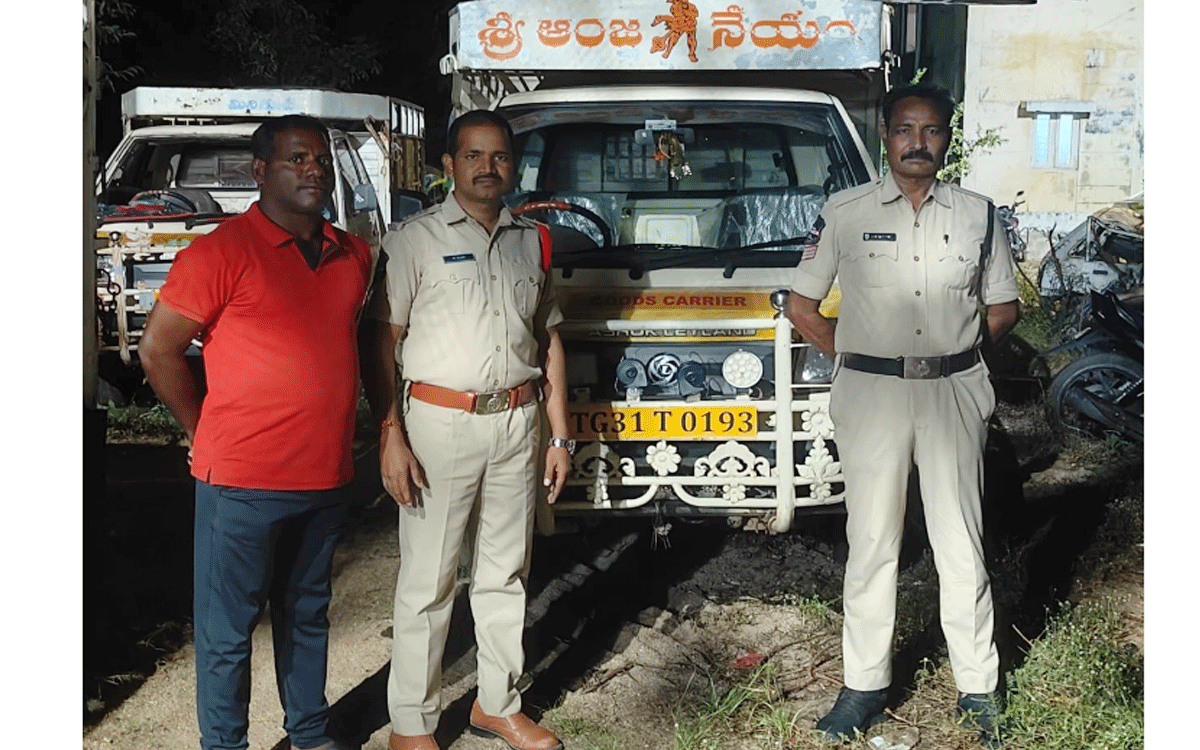 Devarakonda Rural : 20 క్వింటాళ్ల రేష‌న్ బియ్యం పట్టివేత