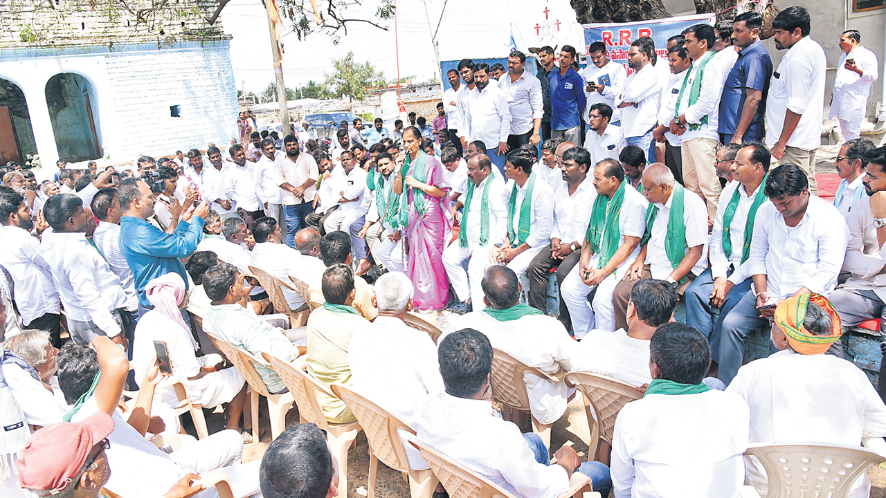 ట్రిపులార్‌ బాధితులకు అండగా ఉంటాం..