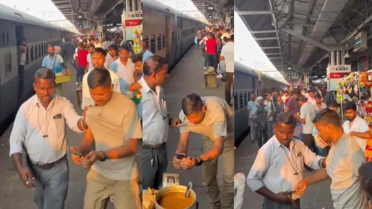 Samosa | ఫోన్ పే పనిచేయట్లేదని ప్యాసింజర్‌ను కొట్టిన సమోసా విక్రేత.. కేసు నమోదు