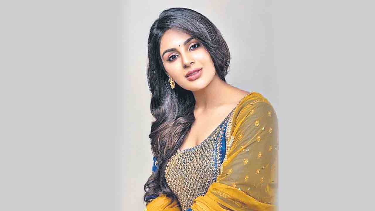 ఉత్కంఠకు గురిచేసే నల్లబంగారం