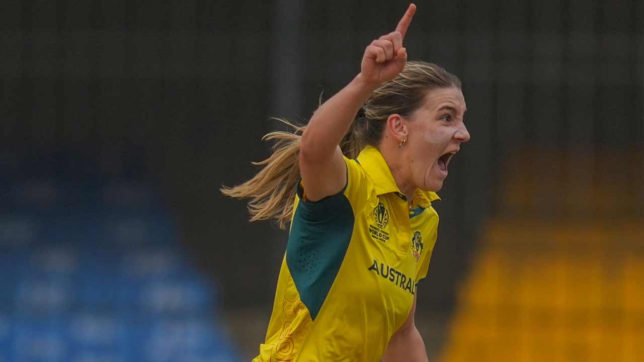 అగ్రస్థానానికి ఆసీస్‌