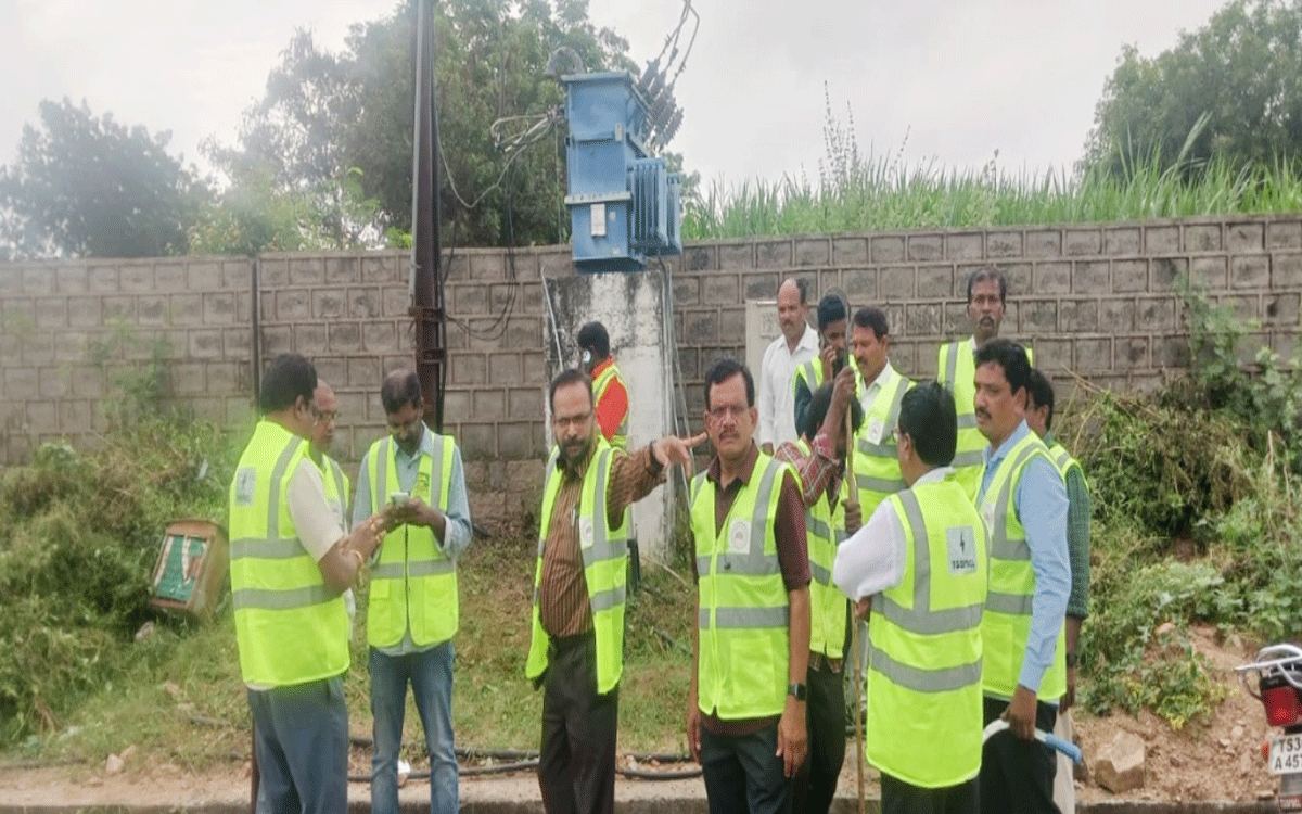 Bibinagar : విద్యుత్ అధికారుల పల్లె బాట