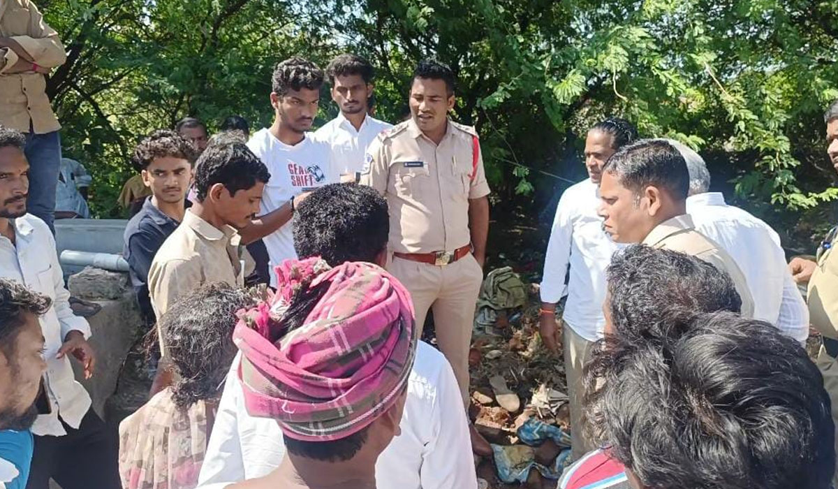 Electric shock | గౌరెడ్డిపేటలో విద్యుత్ షాక్ తో గొర్రెల కాపరి మృతి