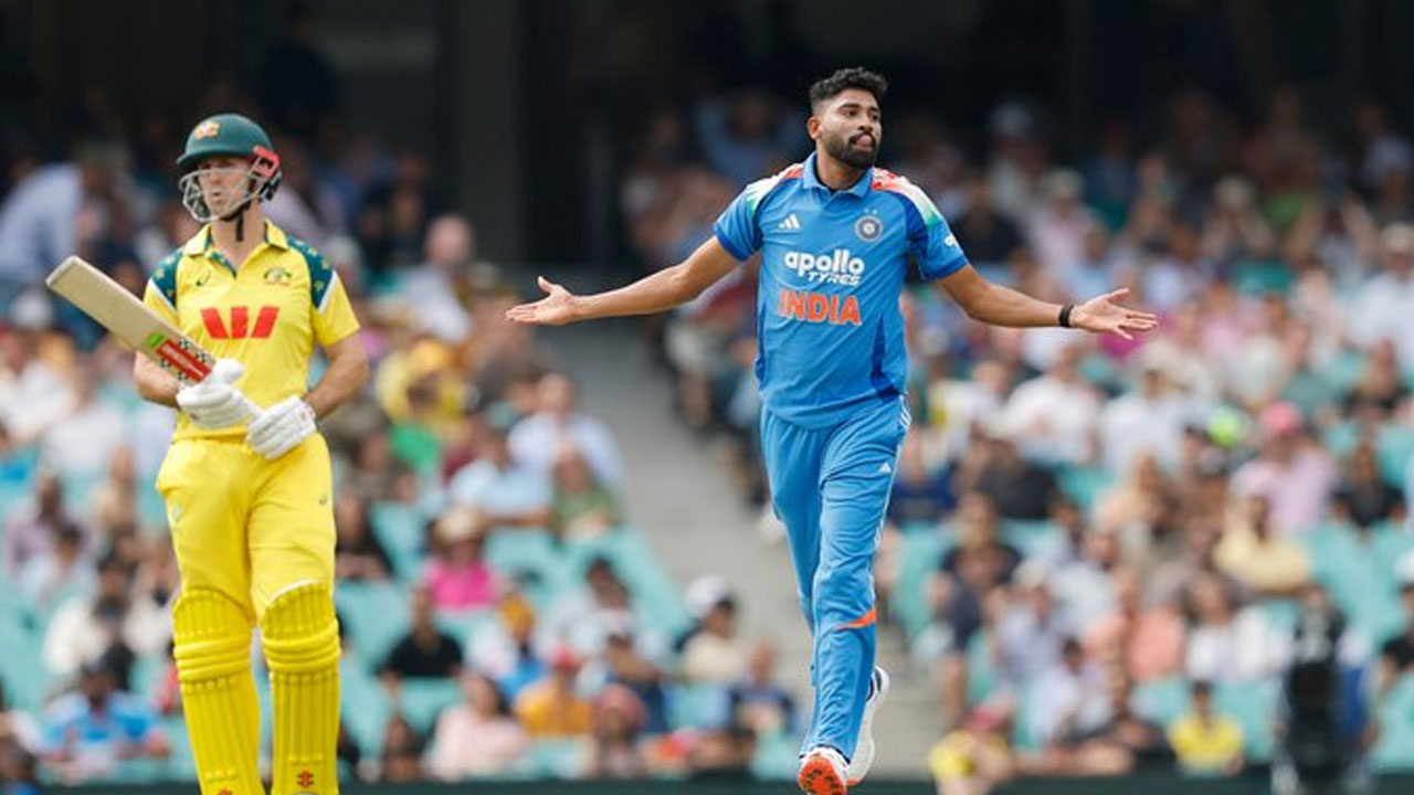 AUSvIND: సిరాజ్ బౌలింగ్‌లో ట్రావిస్ హెడ్ ఔట్‌