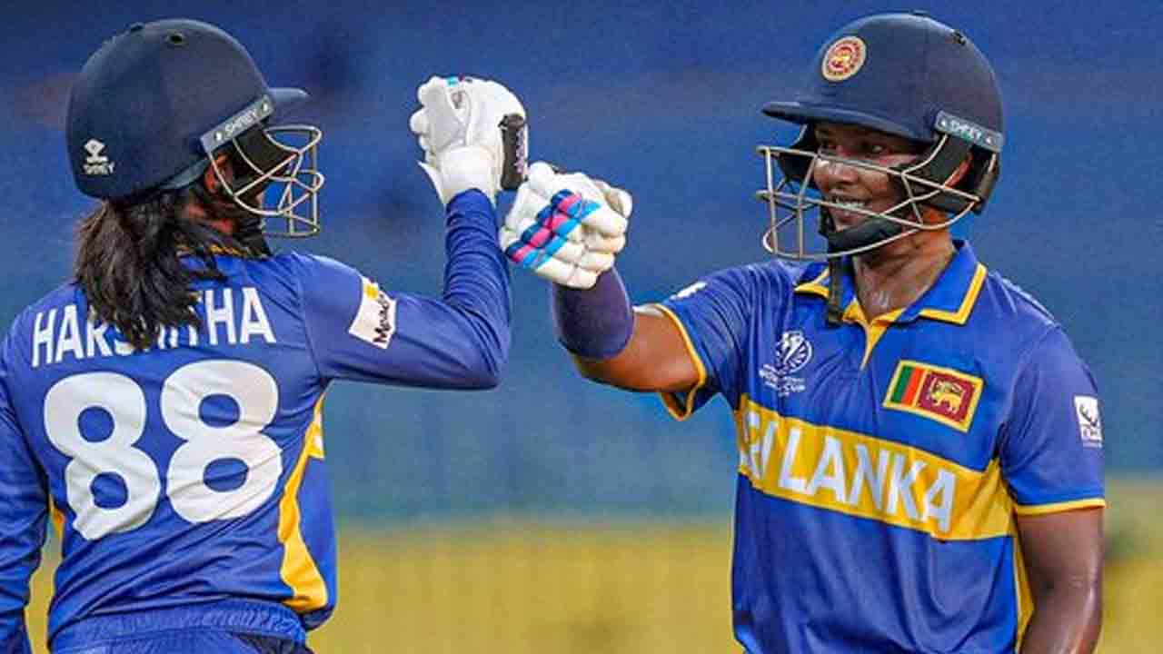 SLW  vs NZW | అర్ధ శతకాలతో కదంతొక్కిన డిసిల్వా, ఆటపట్టు.. భారీ లక్ష్యాన్ని న్యూజిలాండ్ ఛేదించేనా..?