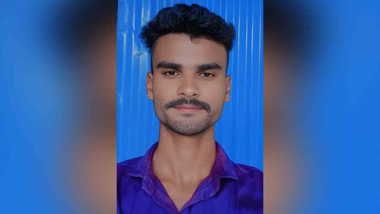 Commits suicide | మద్యానికి బానిసై యువకుడి ఆత్మహత్య