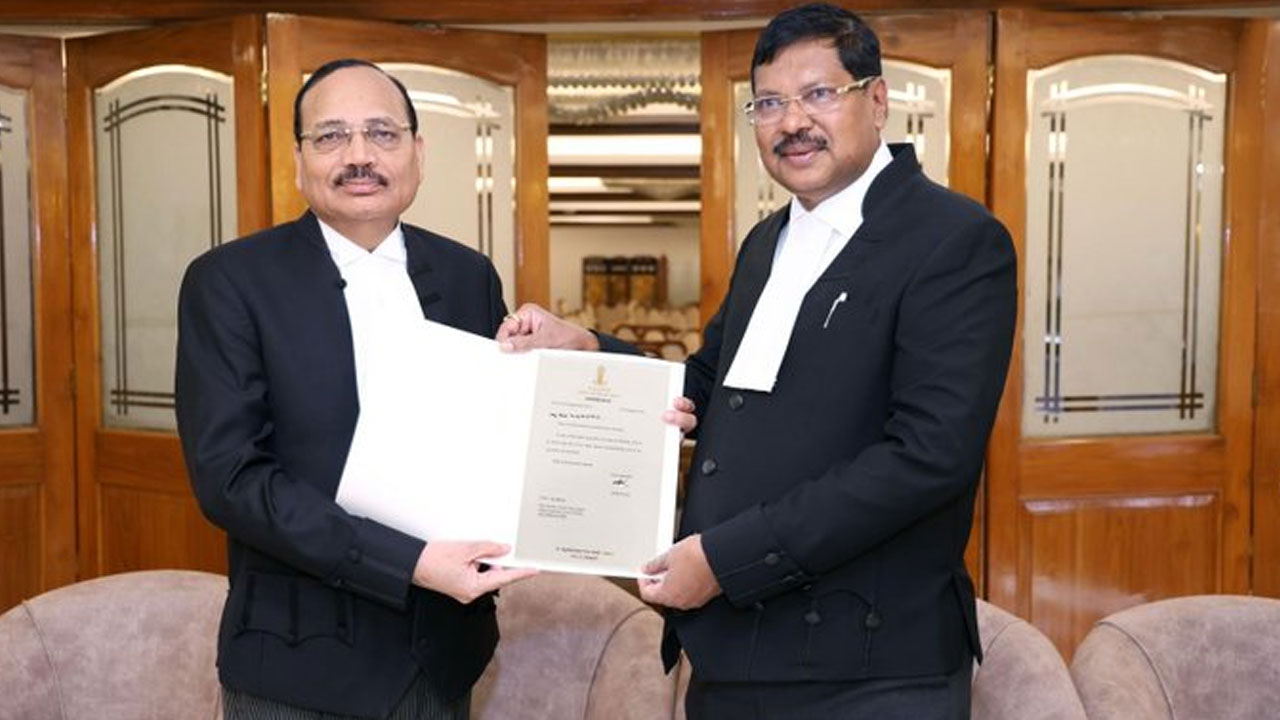 Justice Surya Kant: తదుపరి సీజేఐగా జస్టిస్ సూర్యకాంత్ పేరును ప్రతిపాదించిన సీజేఐ బీఆర్ గవాయ్