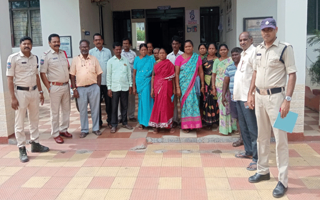 Yellandu : గిరిజన హాస్టల్ కార్మికుల అరెస్ట్ సరికాదు : సీఐటీయూ నాయకుడు అబ్దుల్ నబీ