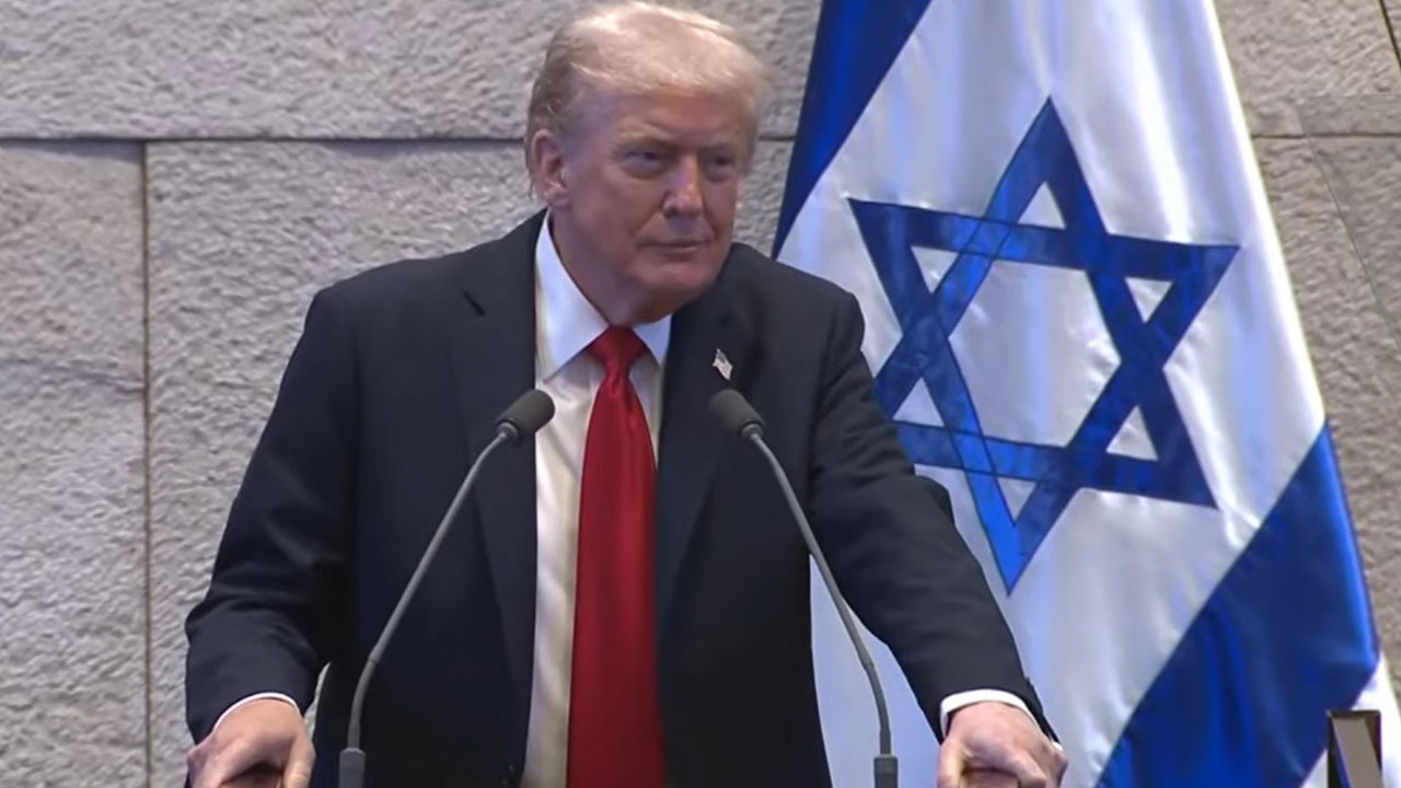 Donald Trump: ట్రంప్ ప్ర‌సంగాన్ని అడ్డుకున్న హ‌మాస్ మ‌ద్ద‌తుదారులు.. వీడియో