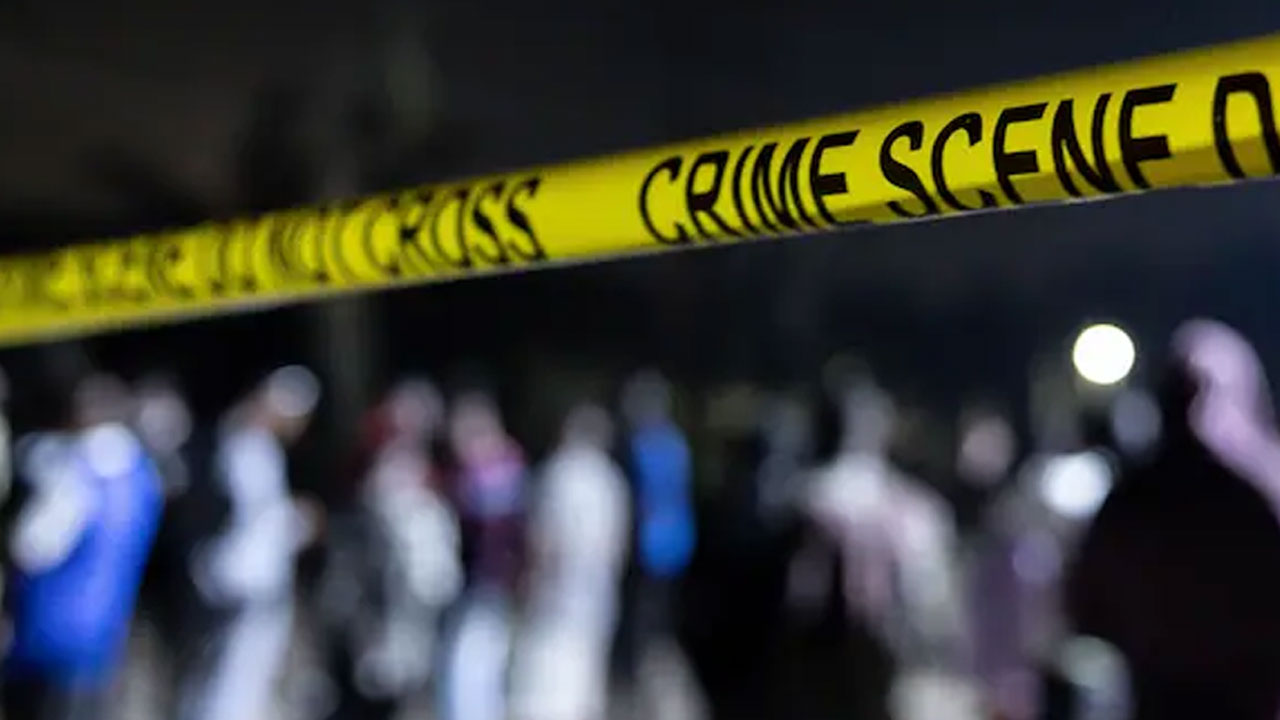 Suicide: భార్య‌తో వీడియో కాల్‌లో మాట్లాడుతూ..  సౌదీలో ఆత్మ‌హ‌త్య చేసుకున్న భ‌ర్త