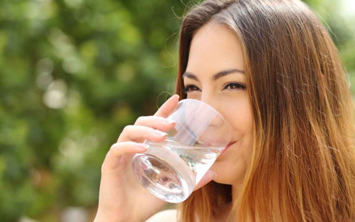 Water | నీళ్ల‌ను రోజూ అస‌లు ఎంత మోతాదులో తాగాలి..? నీళ్ల‌ను స‌రిగ్గా తాగితే క‌లిగే లాభాలు ఏమిటి..?