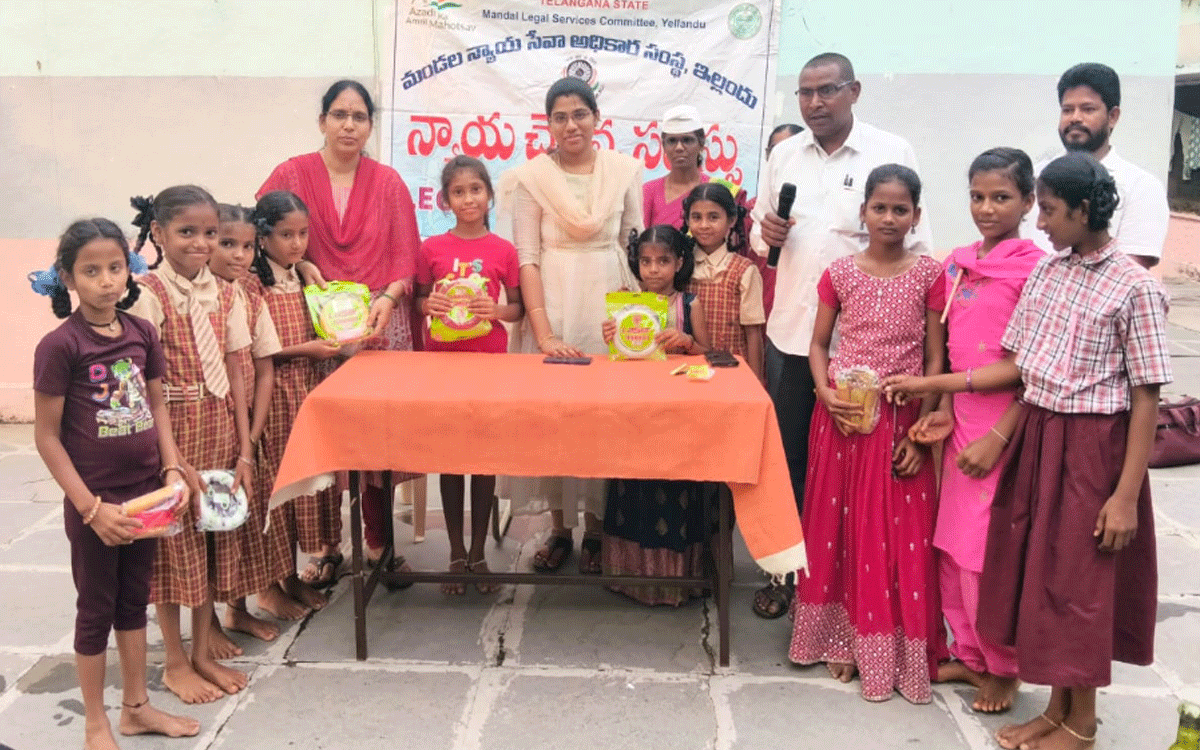 Yellandu : మానసిక దివ్యాంగుల ప‌ట్ల ఉదార స్వభావంతో మెల‌గాలి : జడ్జి కీర్తి చంద్రిక రెడ్డి