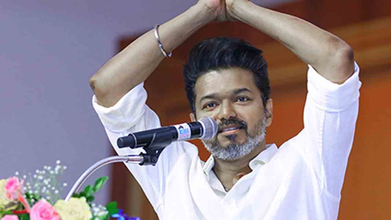 తమిళనాడు ఎన్నికల్లో ఒంటరిగానే టీవీకే పోటీ