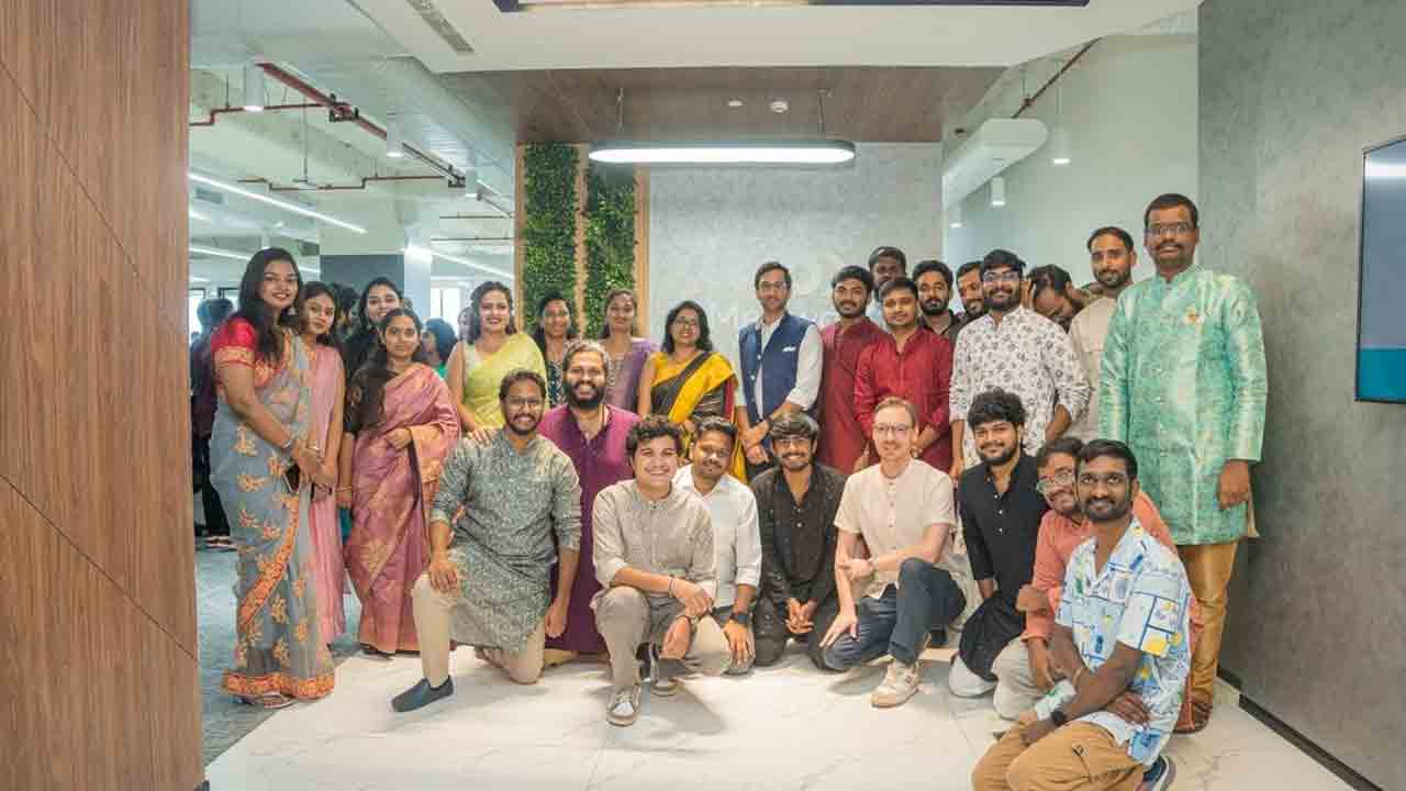 హైదరాబాద్‌లో మెల్ట్‌వాటర్‌ ఏఐ సెంటర్‌