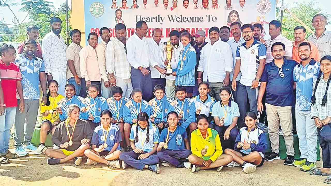 రాష్ట్ర స్థాయి హ్యాండ్‌బాల్‌ విజేత ఆదిలాబాద్‌
