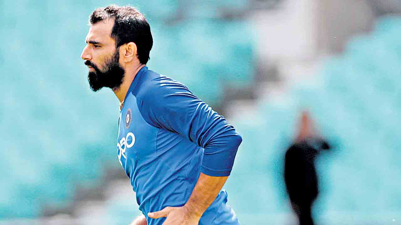 షమీ భవిష్యత్‌ దారెటో.. సీనియర్‌ పేసర్‌ ఫిట్‌నెస్‌పై సందేహాలు