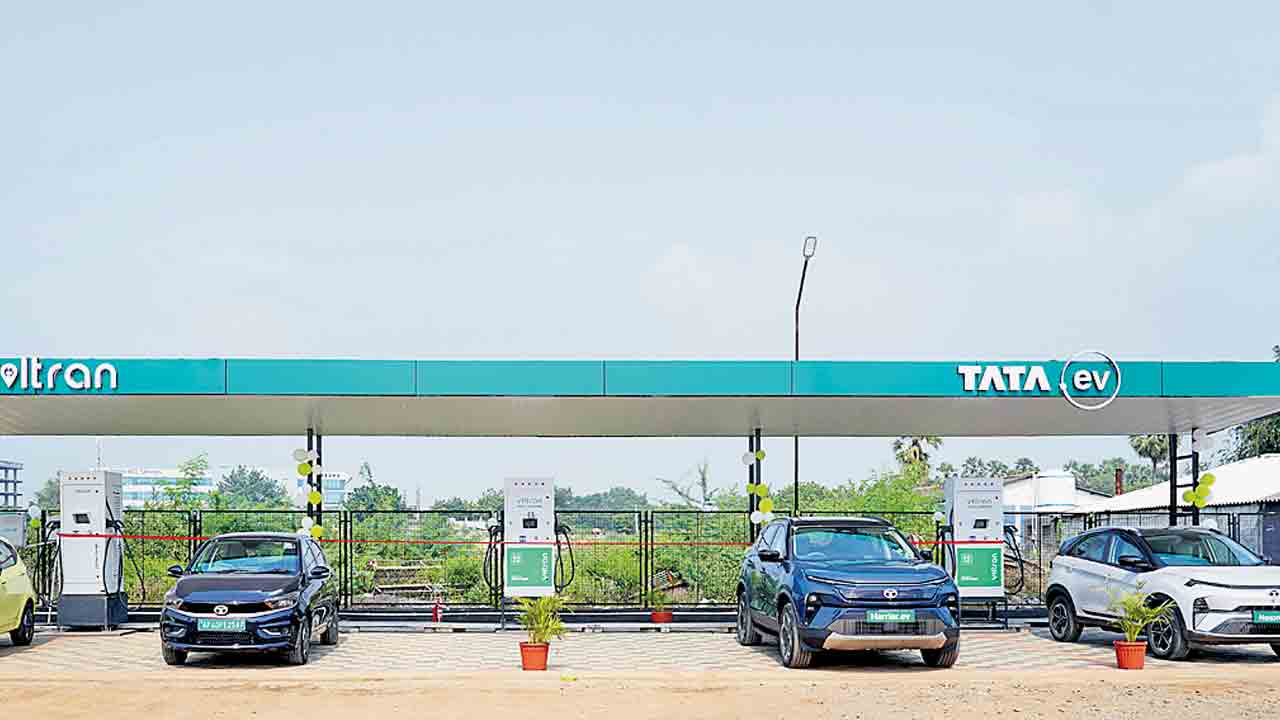 తెలుగు రాష్ట్రాల్లో టాటా చార్జింగ్‌ స్టేషన్లు