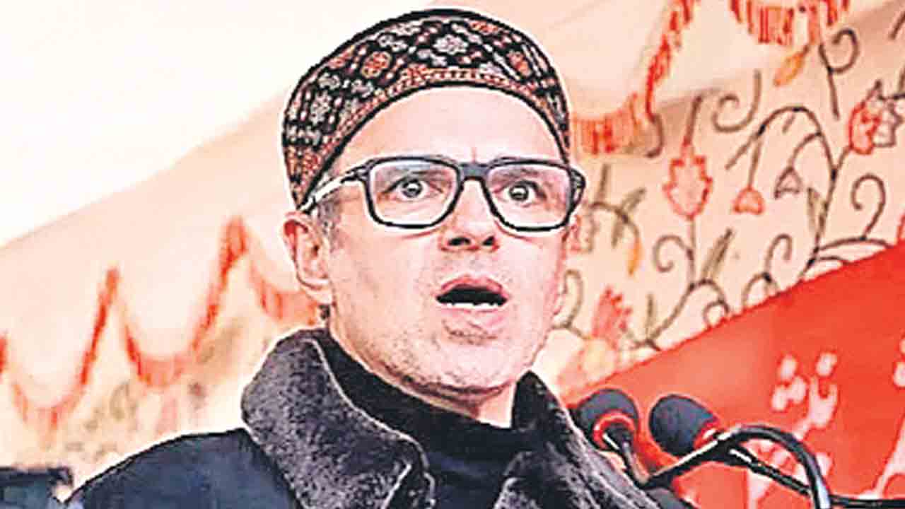 కశ్మీరీలపై ఉగ్ర ముద్ర వేయొద్దు