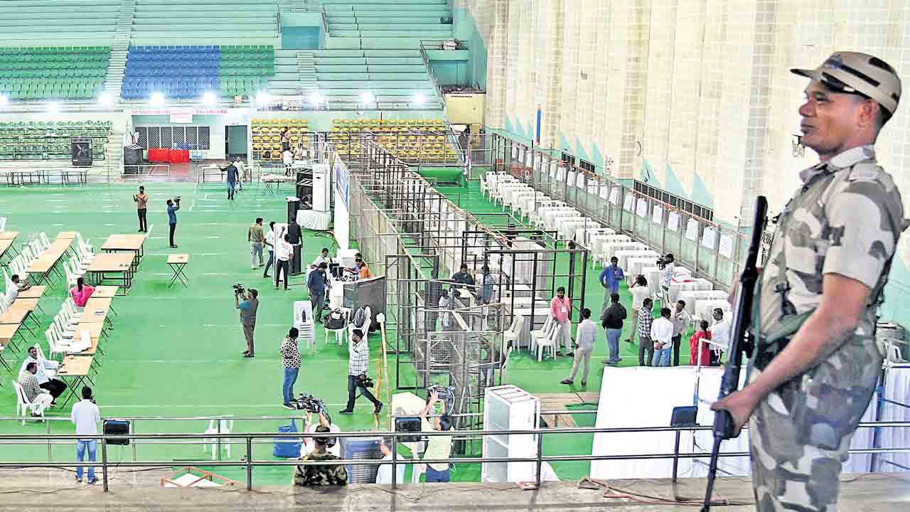 కాంగ్రెస్‌లో సైలెంట్‌ భయం.. 300 కోట్లు పంచినా.. కష్టమే!