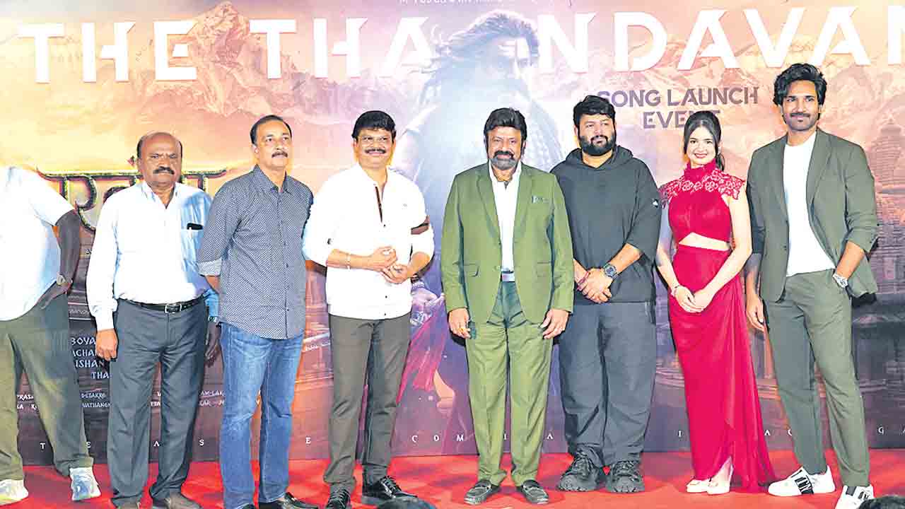 సనాతన ధర్మ వైభవాన్ని చూస్తారు!