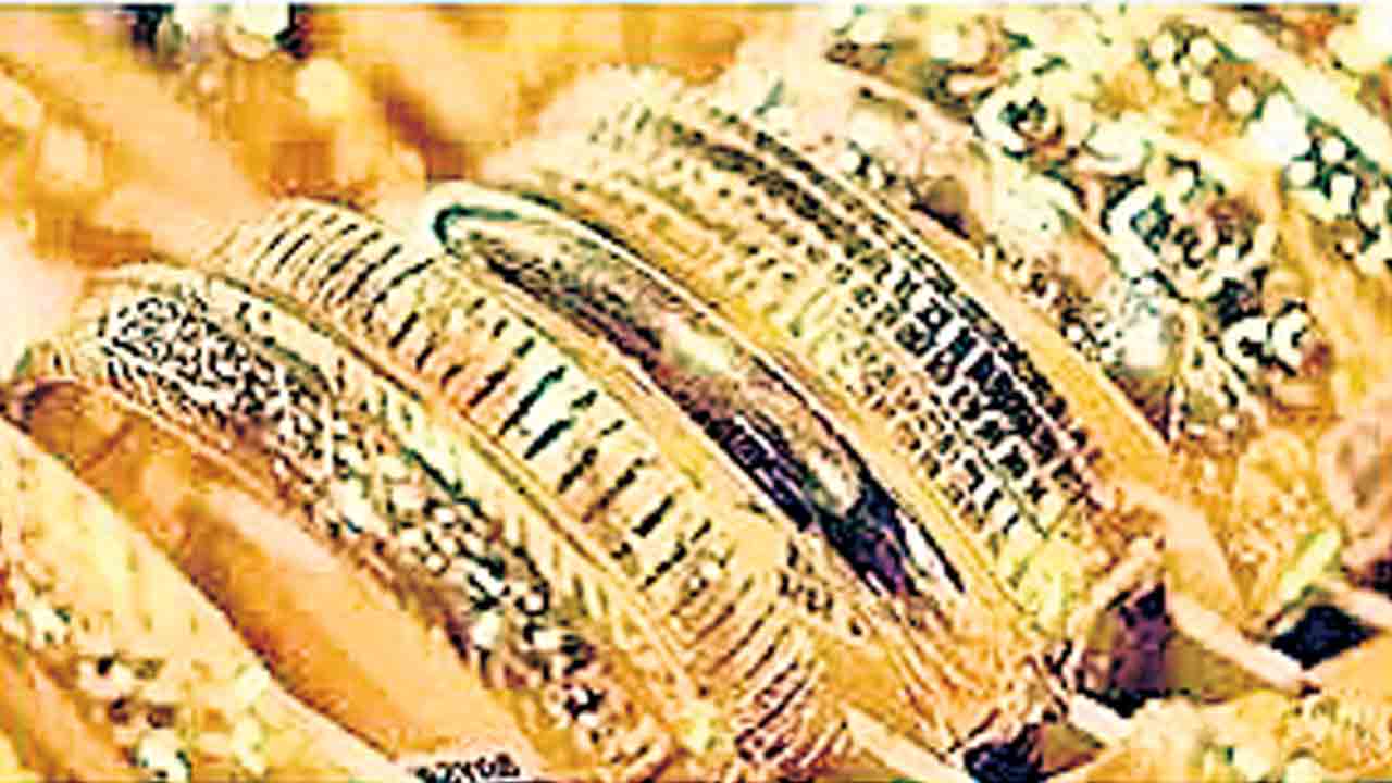 తగ్గిన పుత్తడి రేటు.. తులంపై రూ.1,500 దిగిన ధర