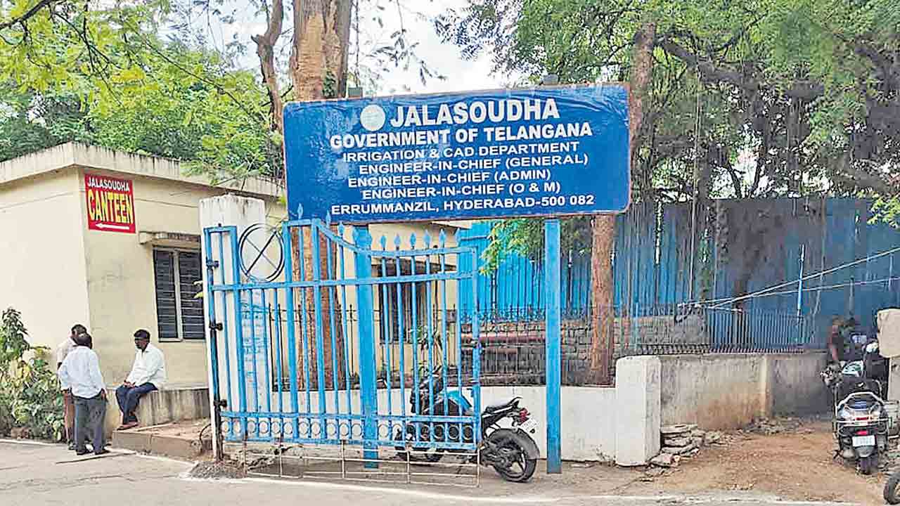 ఇరిగేషన్‌లో పాలన అస్తవ్యస్తం.. ప్రమోషన్లు ఇచ్చినా సీఈ పోస్టులన్నీ ఖాళీ
