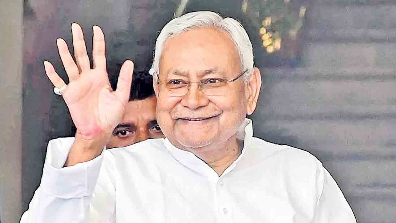 బీహార్‌ సీఎంగా మళ్లీ నితీశ్‌.. బీజేపీ, ఎల్జేపీలకు తలో డిప్యూటీ సీఎం పోస్ట్‌
