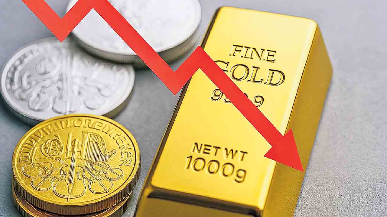 దిగొస్తున్న బంగారం ధర.. ఒక్కరోజే రూ.3,900 తగ్గుదల