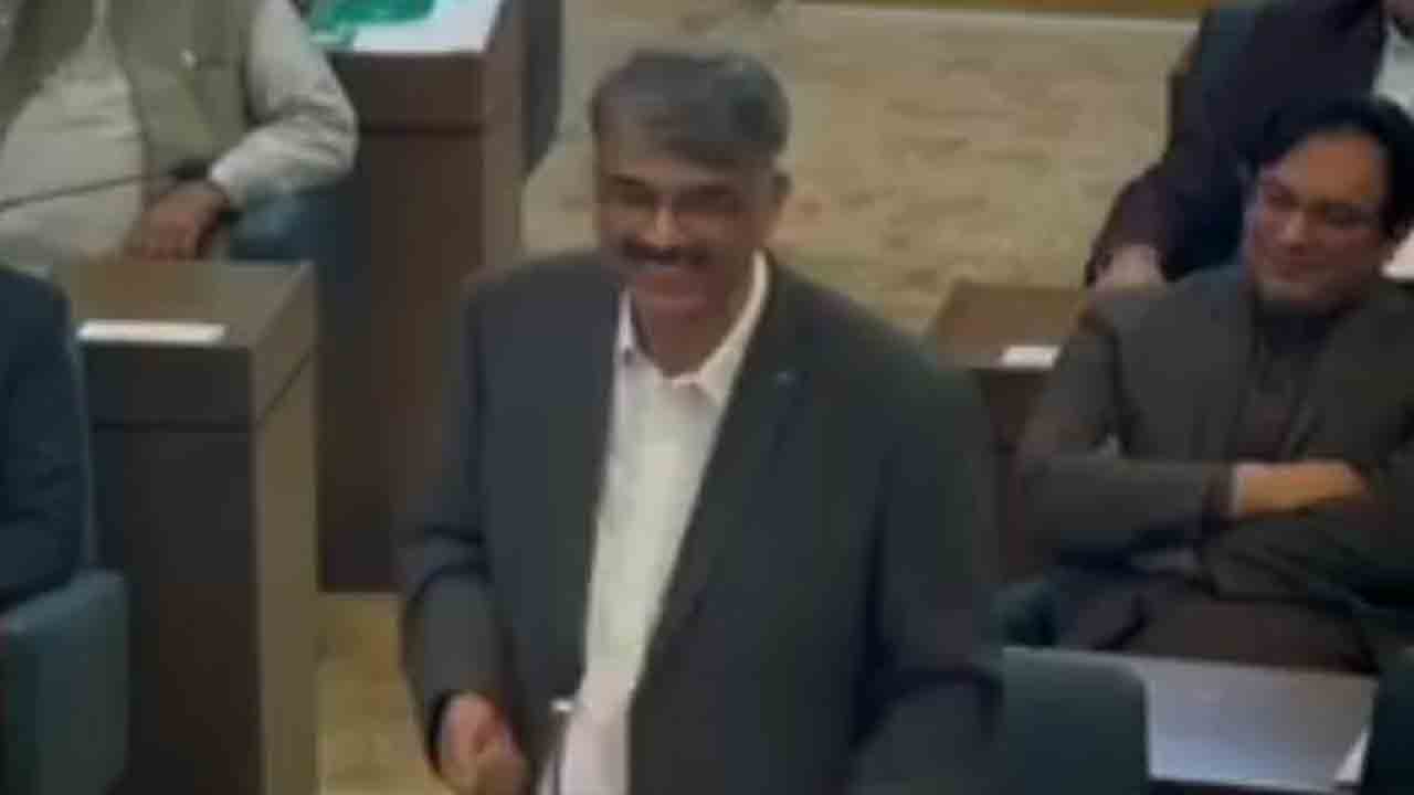 ఎర్రకోట నుంచి కశ్మీర్‌ వరకు దాడులు : పాక్‌ నేత