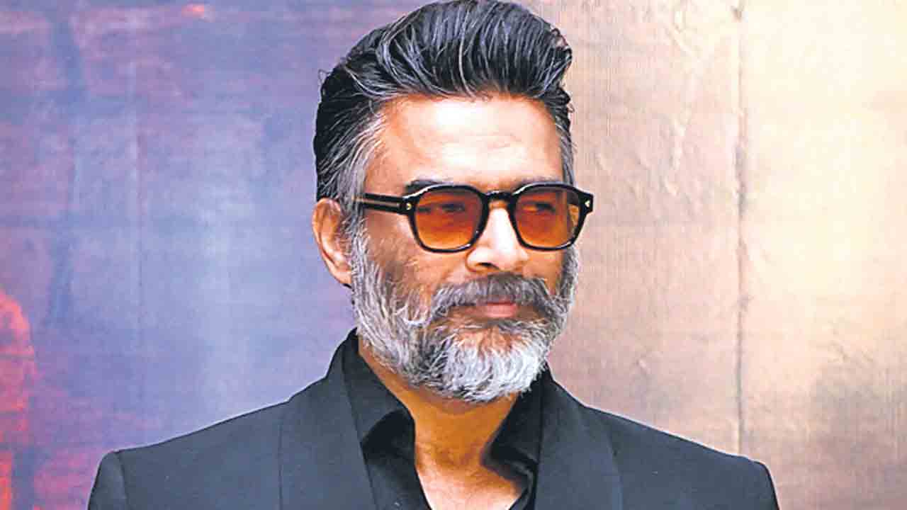 వారణాసిలో హనుమంతుడిగా?