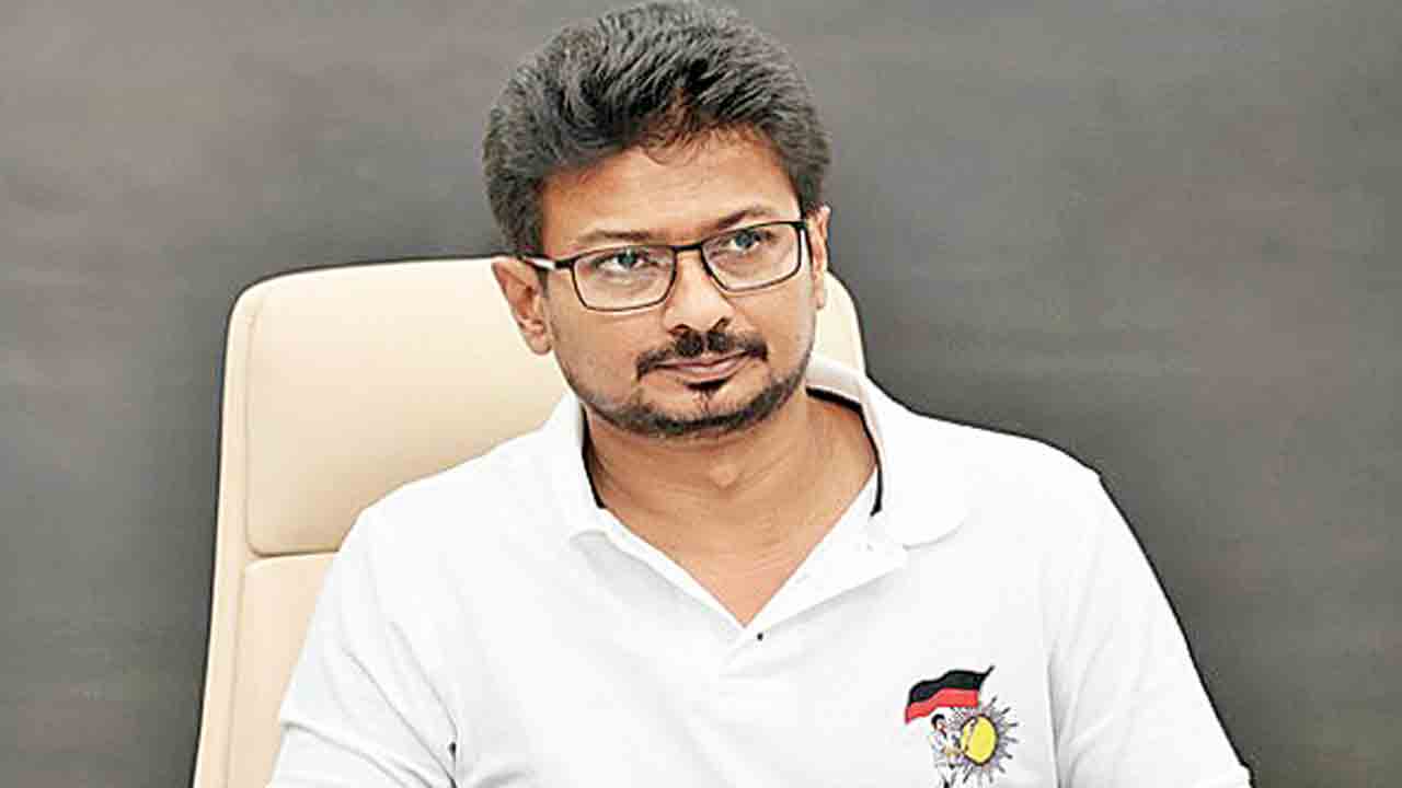 సంస్కృతం ఒక మృత భాష : ఉదయనిధి స్టాలిన్‌