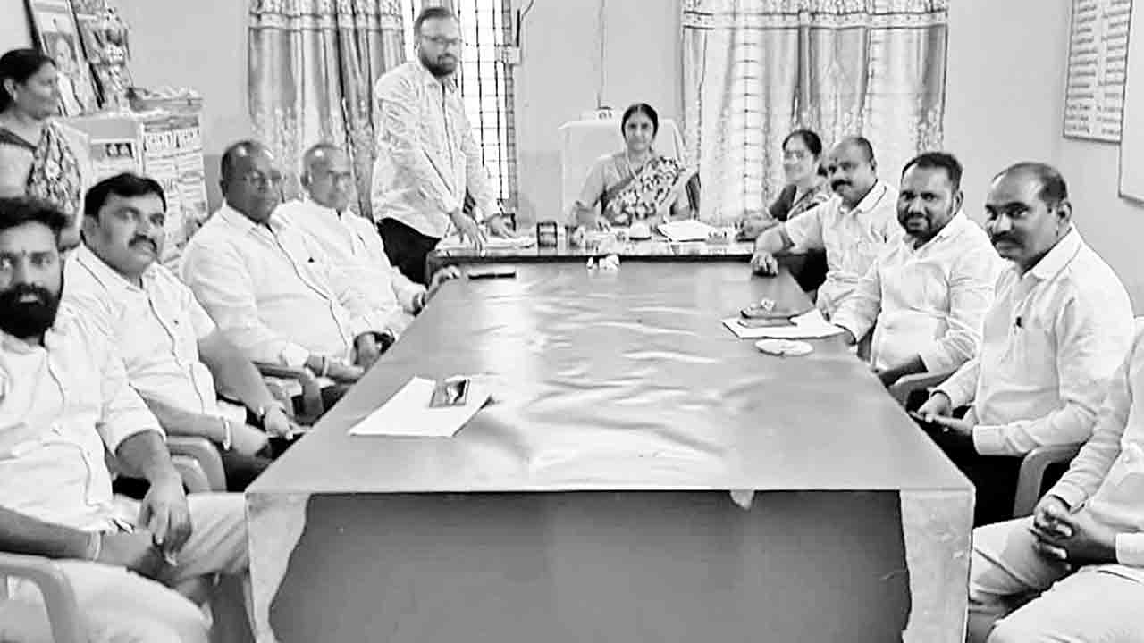 స్థానిక ఎన్నికల రిజర్వేషన్లు ఖరారు