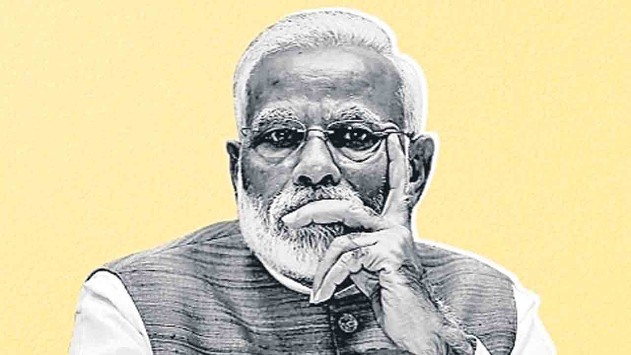 లేబర్‌ కోడ్స్‌పై పీఛేముడ్‌.. కార్మిక సంఘాల నిరసన పిలుపుతో దిగివచ్చిన మోదీ సర్కార్‌