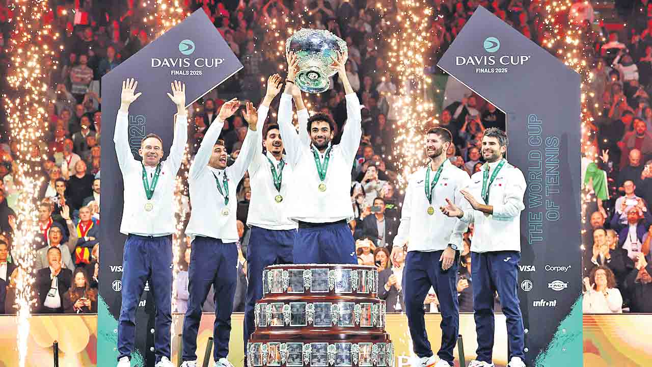 ఇటలీ హ్యాట్రిక్‌