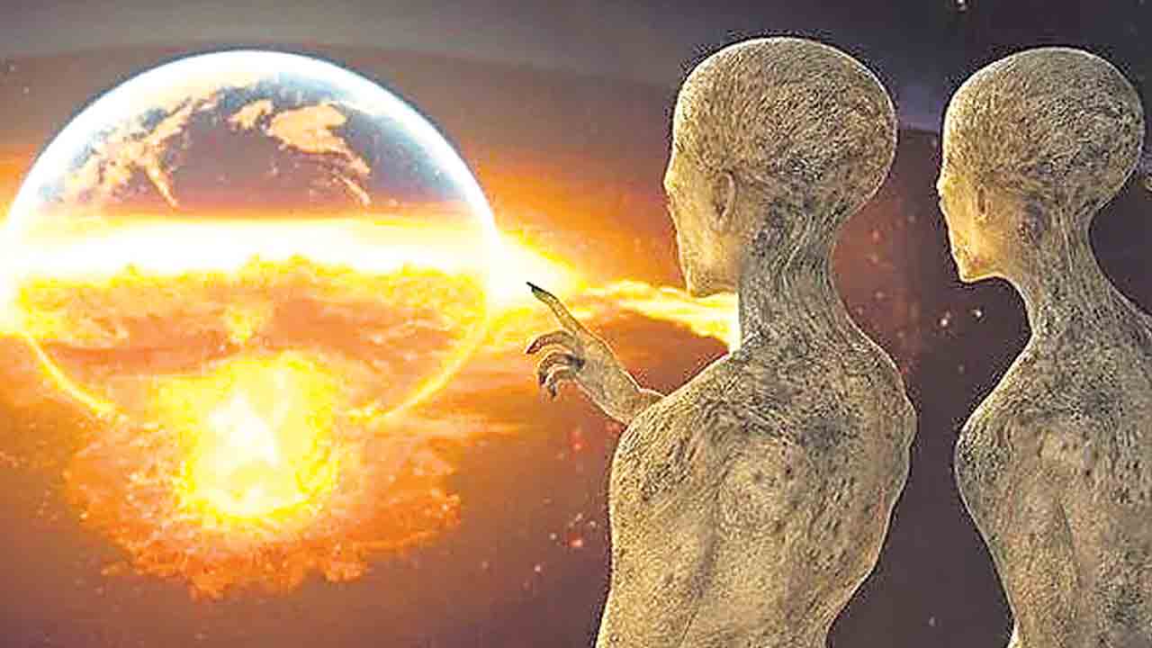 అణు స్థావరాలపై గ్రహాంతరవాసుల నిఘా!