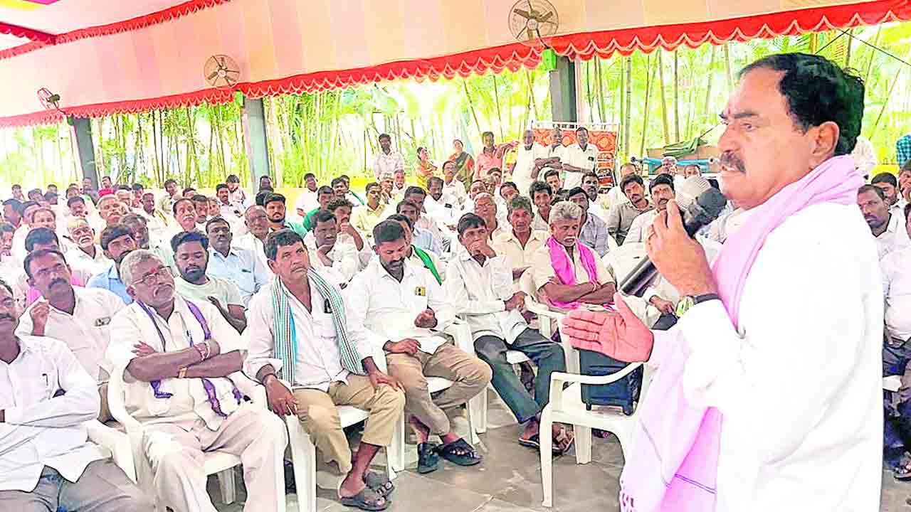 హామీలపై కాంగ్రెస్‌ నాయకులను నిలదీయాలి