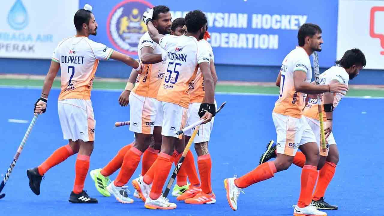 ఫైనల్లో భారత్‌.. కెనడాపై 14-3తో ఘన విజయం