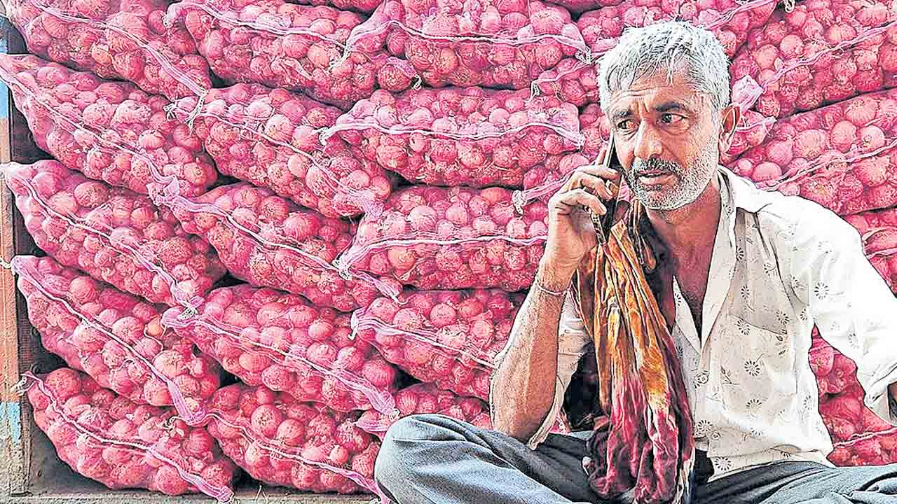 కిలోకు రూ.2 కూడా రావట్లేదు!