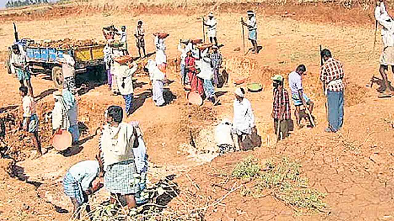 నెలలో 27 లక్షల మంది తొలగింపు