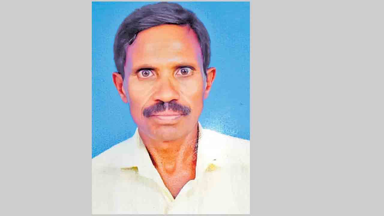 అప్పుల బాధతో వ్యవసాయ కూలీ ఆత్మహత్య
