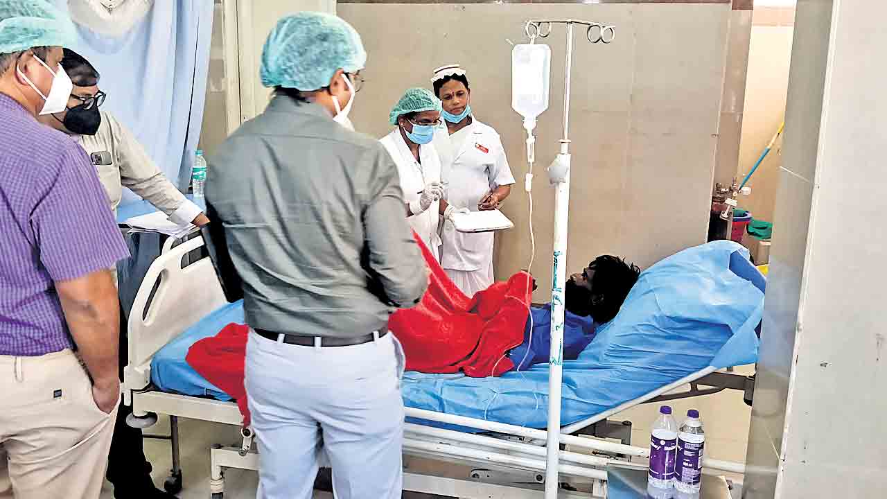 బతికుండగానే మార్చురీకి ఘటనపై విచారణ